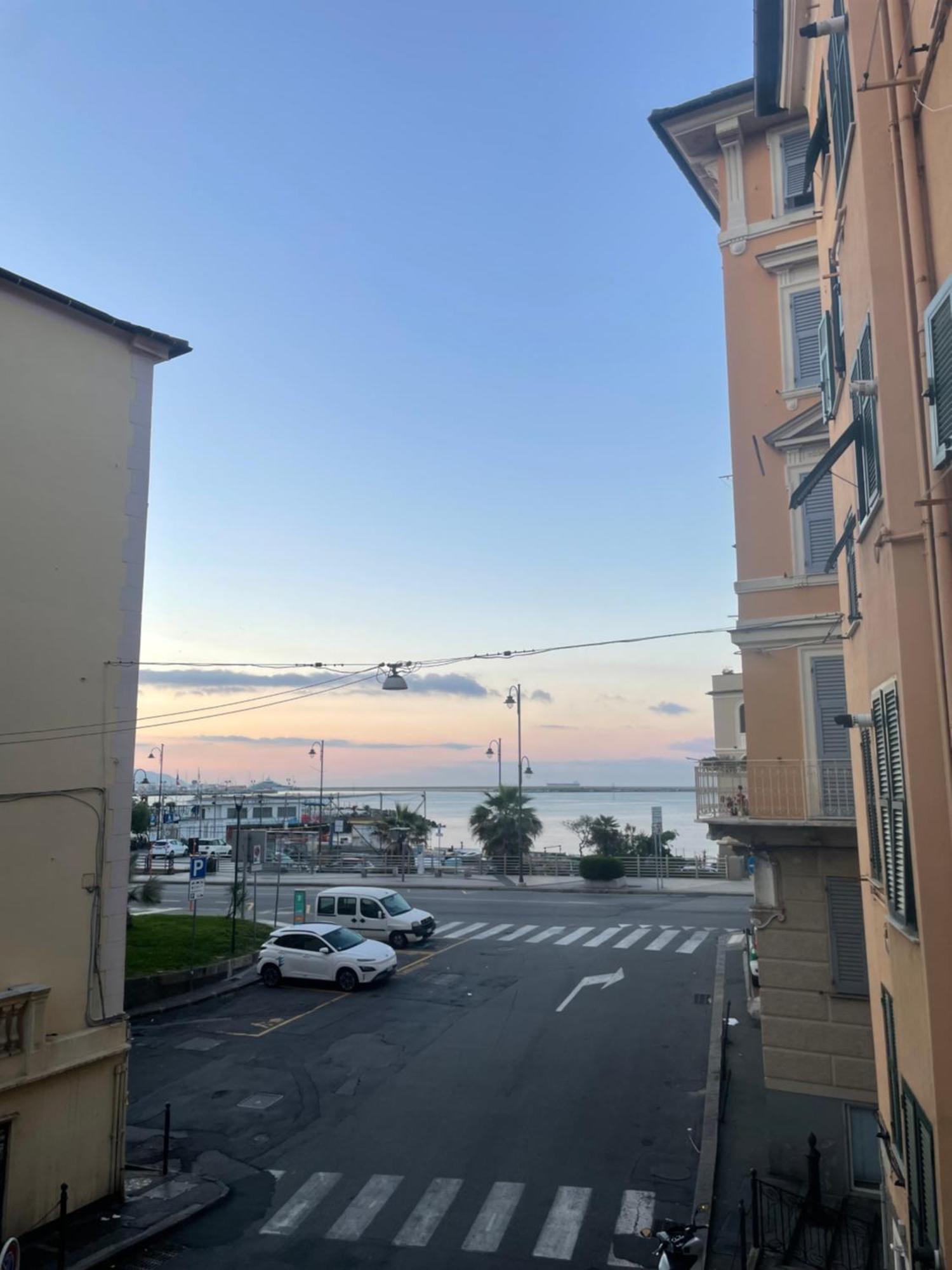 La Casetta A Due Passi Dal Mare Genua Exteriör bild